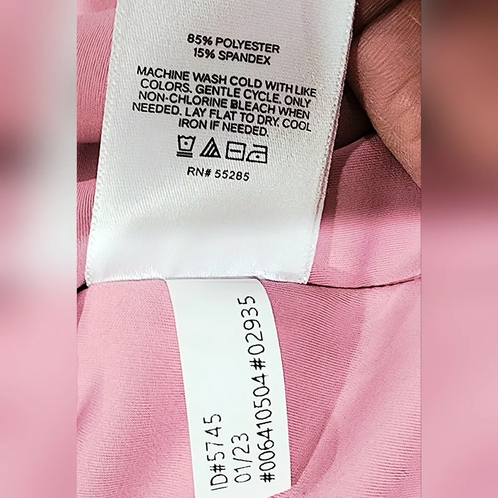 NWT Express Body Contour High Compression Double V-Neck Tank Size XL - Picture 9 of 11